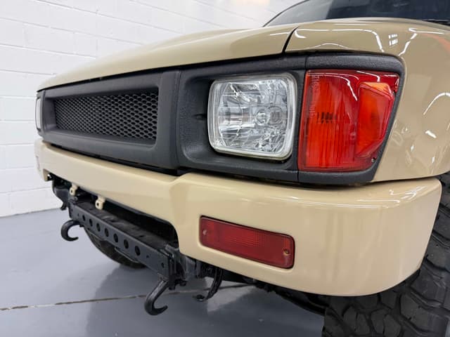 1991 Toyota Hilux JDM car for sale — photo 18 of 25