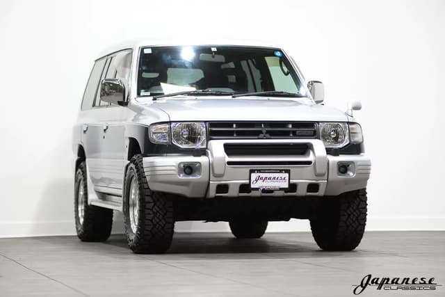 1999 Mitsubishi Pajero JDM car for sale — photo 3 of 25