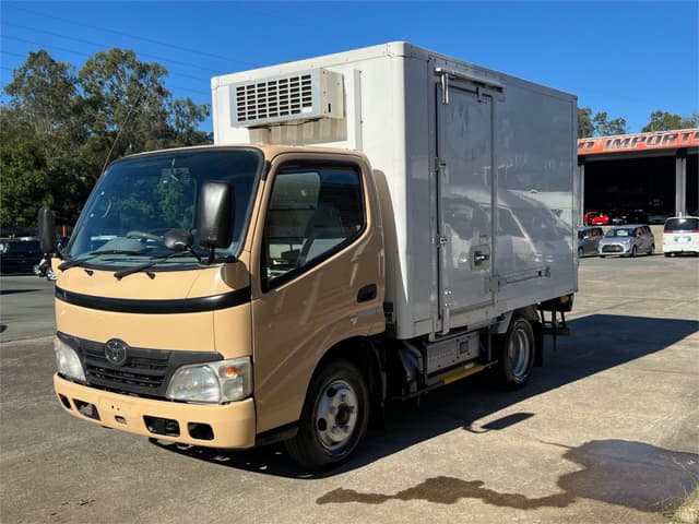 2008 Toyota Dyna JDM car for sale — photo 10 of 18