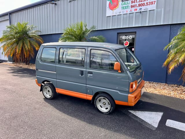 1993 Mitsubishi Bravo Minivan JDM car for sale — photo 17 of 20
