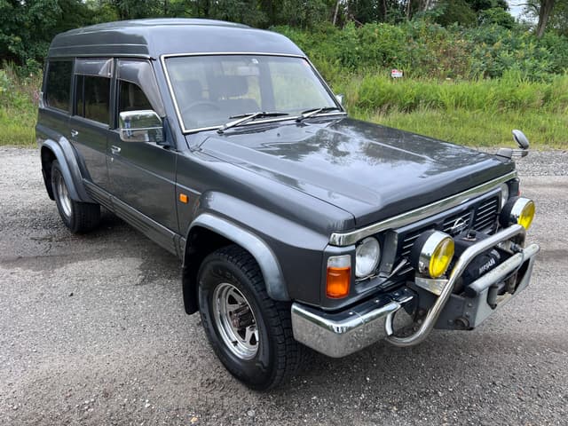 1991 Nissan Safari JDM car for sale — photo 8 of 23