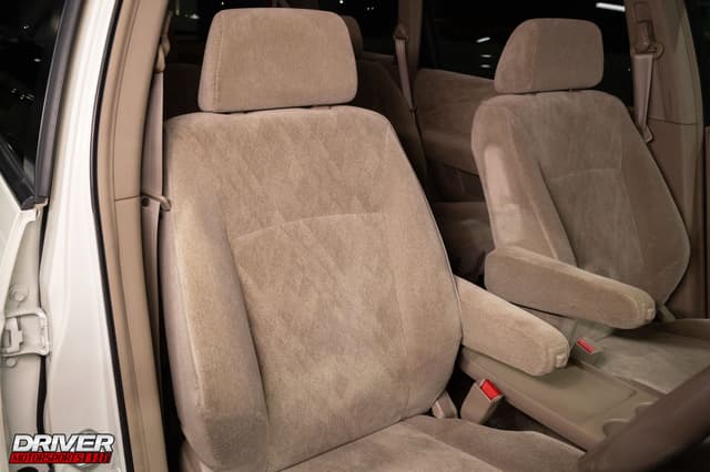 2001 Honda Odyssey JDM car for sale — photo 15 of 23