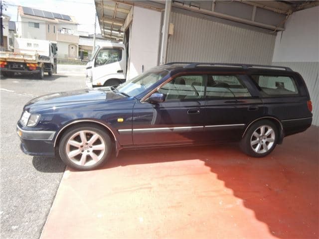 1996 Nissan Stagea JDM car for sale — photo 7 of 25