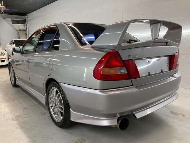 1996 Mitsubishi Lancer Evolution JDM car for sale — photo 24 of 25