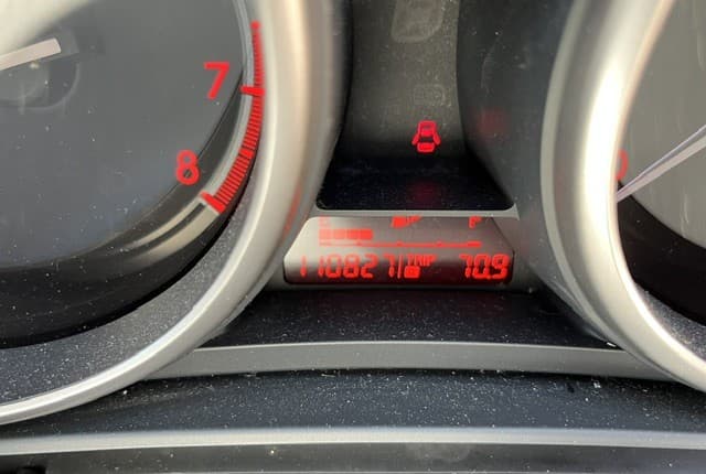 2011 Mazda Axela JDM car for sale — photo 10 of 25