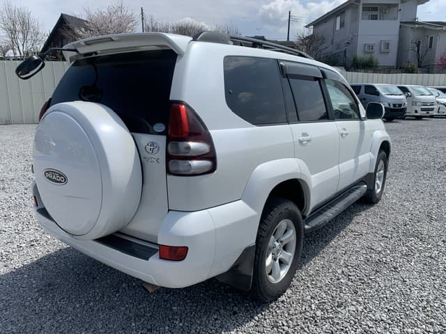 2007 Toyota Land Cruiser Prado JDM car for sale — photo 2 of 18