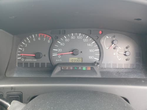 1998 Mitsubishi Delica JDM car for sale — photo 13 of 15