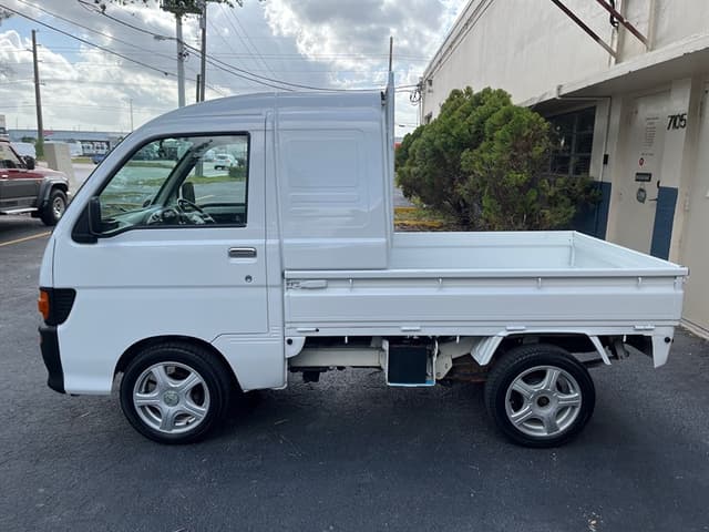 1997 Daihatsu Hijet JDM car for sale — photo 4 of 18