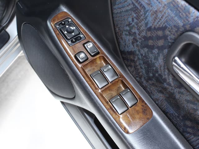 1997 Nissan Stagea JDM car for sale — photo 23 of 25