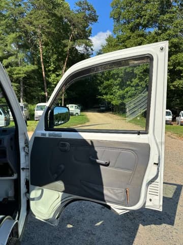 1998 Mitsubishi Minicab JDM car for sale — photo 13 of 25