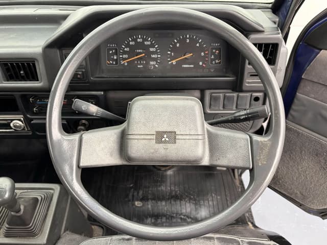 1997 Mitsubishi Delica JDM car for sale — photo 10 of 25