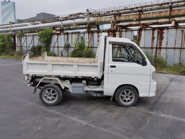 2002 Daihatsu Hijet JDM car for sale — photo 5 of 25