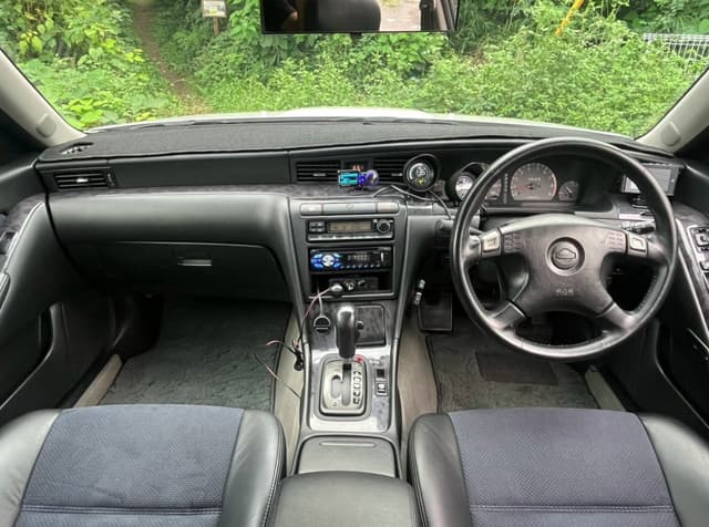 2000 Nissan Laurel JDM car for sale — photo 6 of 10