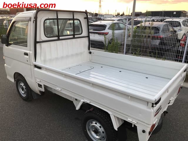 2000 Daihatsu Hijet JDM car for sale — photo 3 of 21