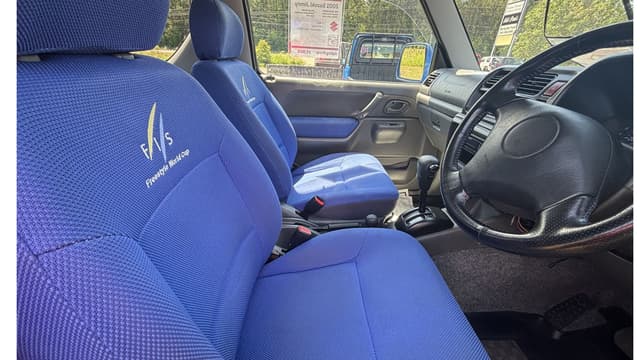 2001 Suzuki Jimny JDM car for sale — photo 2 of 7