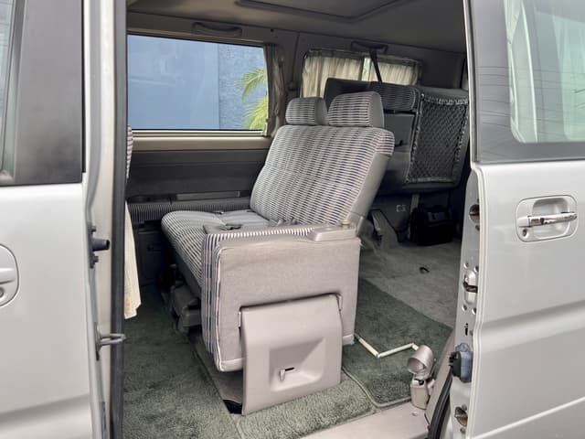 1998 Honda Stepwagon JDM car for sale — photo 18 of 25