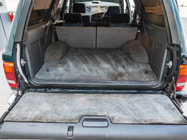 1995 Toyota Hilux Surf JDM car for sale — photo 18 of 24