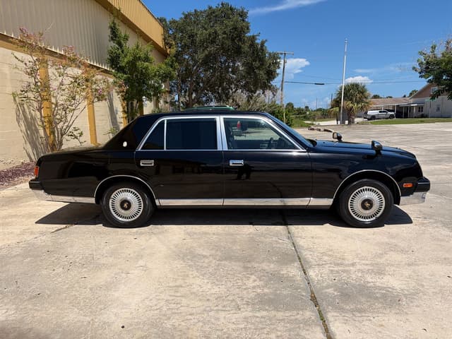 1999 Toyota Century JDM car for sale — photo 9 of 24