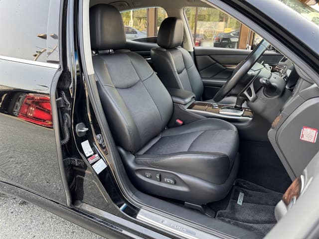 2010 Nissan Fuga JDM car for sale — photo 9 of 20