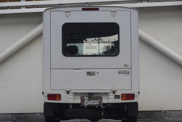 2010 Daihatsu Hijet JDM car for sale — photo 7 of 20