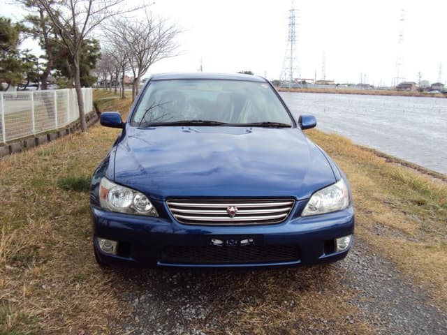 2000 Toyota Altezza JDM car for sale — photo 3 of 5