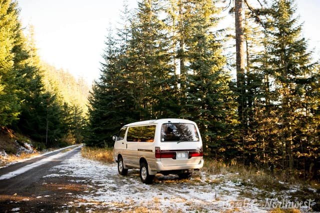 1995 Toyota HiAce JDM car for sale — photo 18 of 25