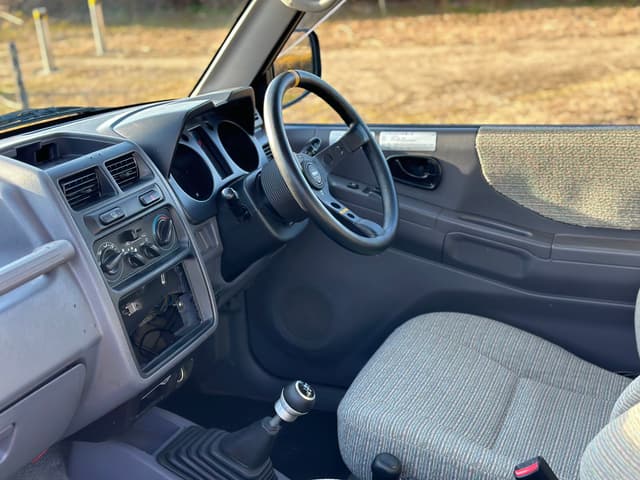 1998 Mitsubishi Pajero JDM car for sale — photo 24 of 25