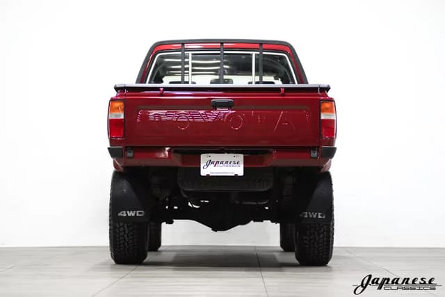 1990 Toyota Hilux JDM car for sale — photo 7 of 25