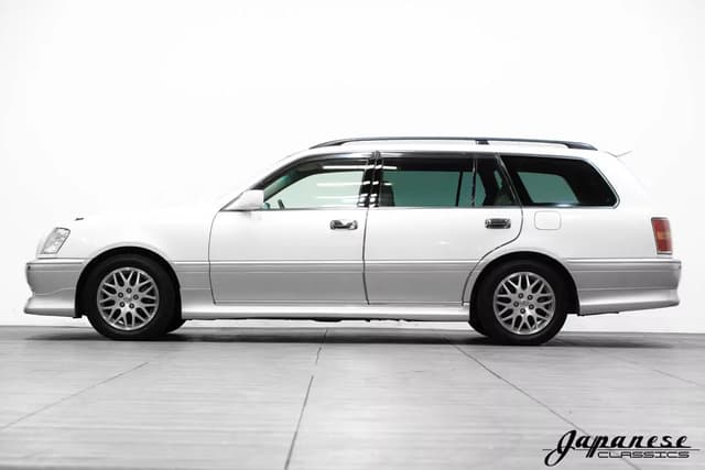 2000 Toyota Crown JDM car for sale — photo 4 of 25
