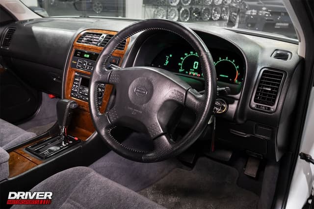 1998 Nissan Cedric JDM car for sale — photo 13 of 25