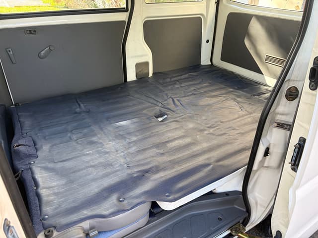 1999 Mitsubishi Minicab JDM car for sale — photo 15 of 19