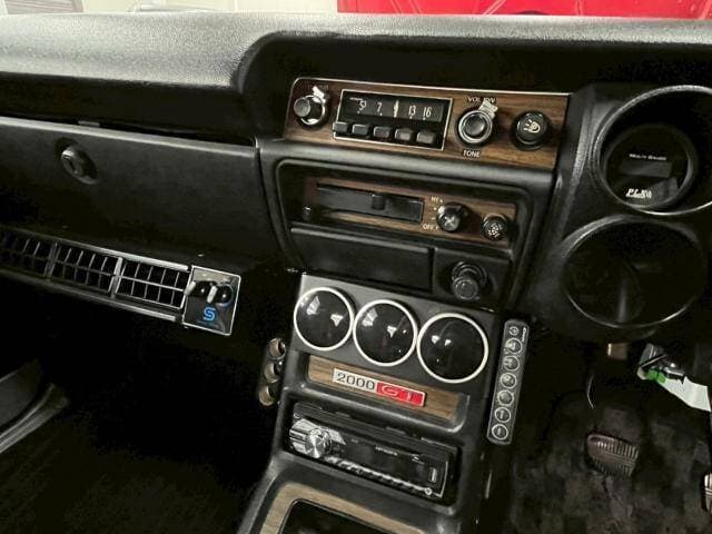 1972 Nissan Skyline JDM car for sale — photo 18 of 20