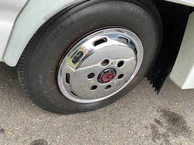 1996 Isuzu Elf JDM car for sale — photo 9 of 10