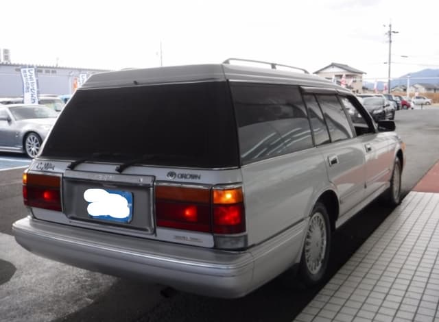 1993 Toyota Crown JDM car for sale — photo 3 of 20