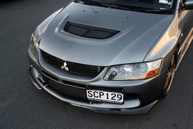 2006 Mitsubishi Lancer Evolution JDM car for sale — photo 2 of 20