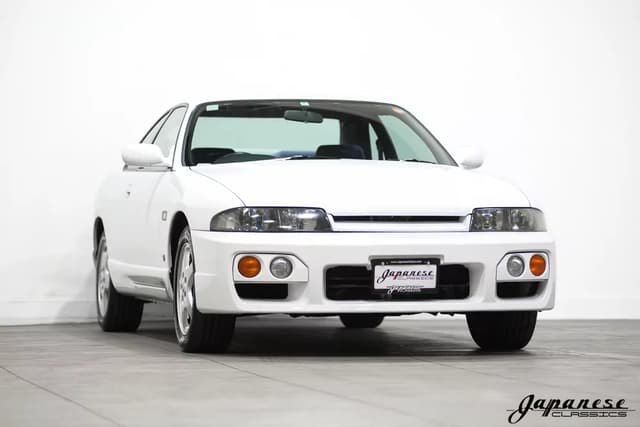 1998 Nissan Skyline JDM car for sale — photo 3 of 25