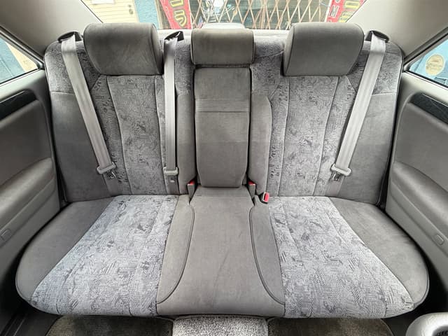 2000 Toyota Crown JDM car for sale — photo 14 of 17