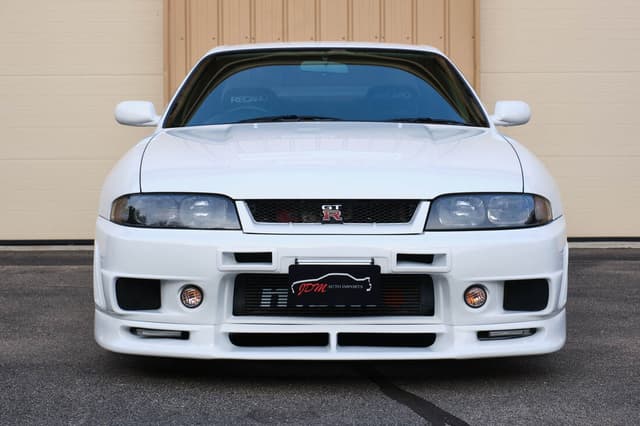 1996 Nissan Skyline JDM car for sale — photo 2 of 25