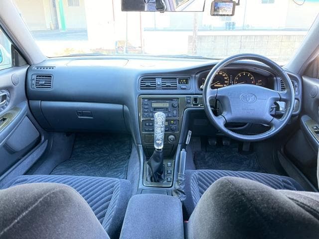 1998 Toyota Mark II JDM car for sale — photo 12 of 25
