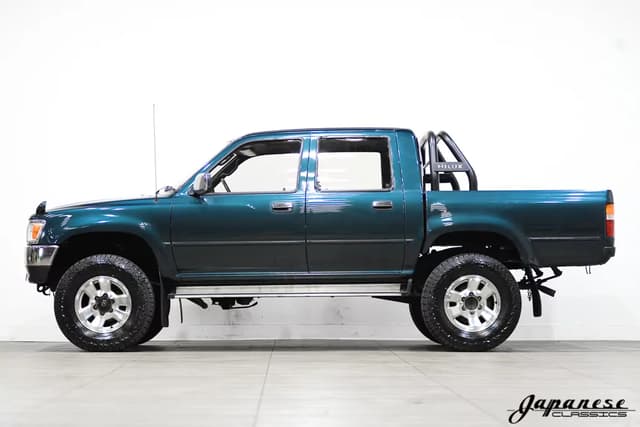 1995 Toyota Hilux JDM car for sale — photo 4 of 25
