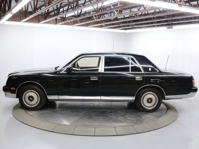 1997 Toyota Century JDM car for sale — photo 4 of 25