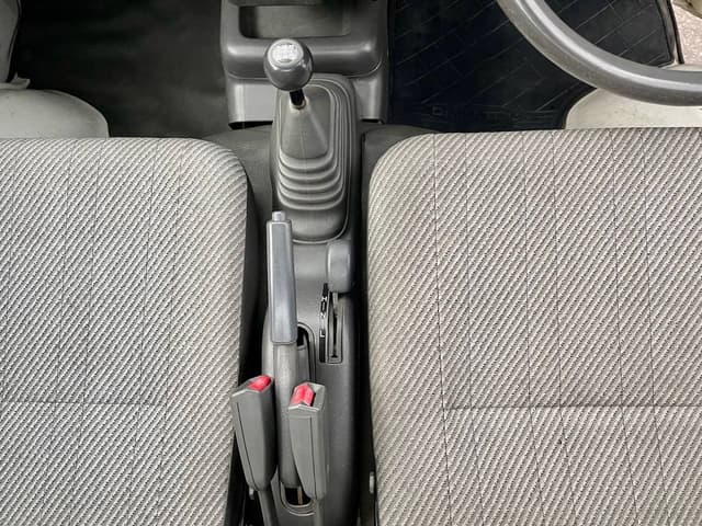 1998 Daihatsu Hijet JDM car for sale — photo 21 of 25