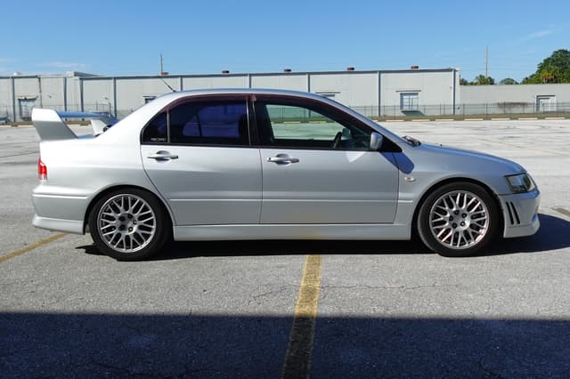 2001 Mitsubishi Lancer Evolution JDM car for sale — photo 5 of 18