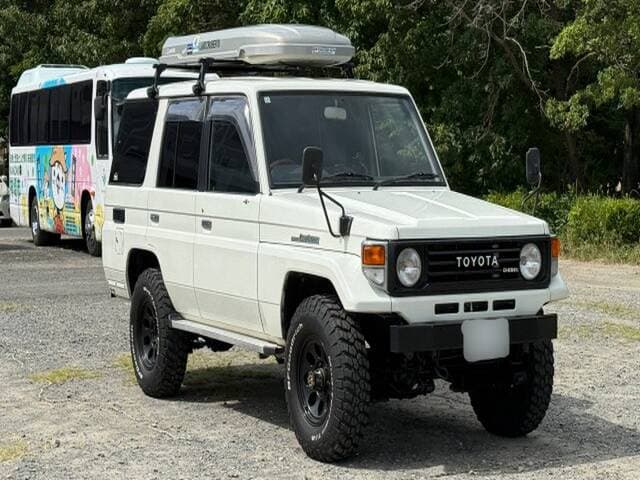 1992 Toyota Land Cruiser JDM car for sale — photo 12 of 18