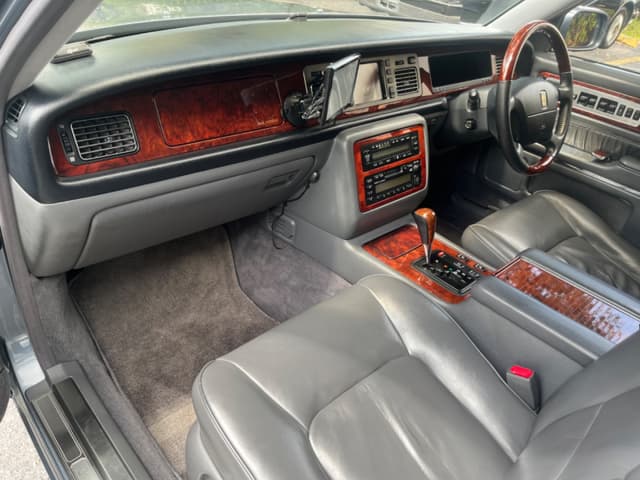 1999 Toyota Century JDM car for sale — photo 13 of 21