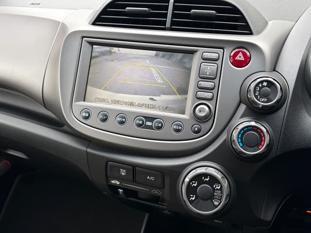 2009 Honda Fit JDM car for sale — photo 13 of 16