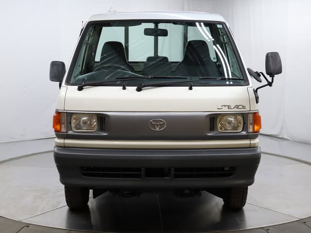 1998 Toyota Lite Ace JDM car for sale — photo 2 of 25