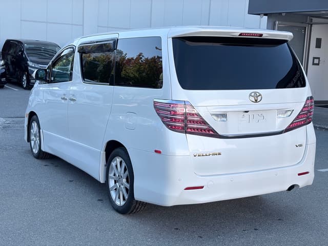 2010 Toyota Vellfire JDM car for sale — photo 5 of 21