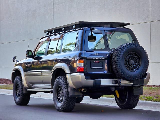 1998 Nissan Safari JDM car for sale — photo 4 of 10