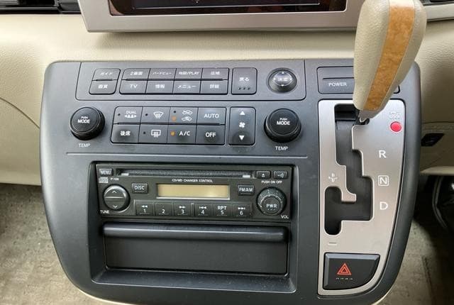 2003 Nissan Elgrand JDM car for sale — photo 25 of 25